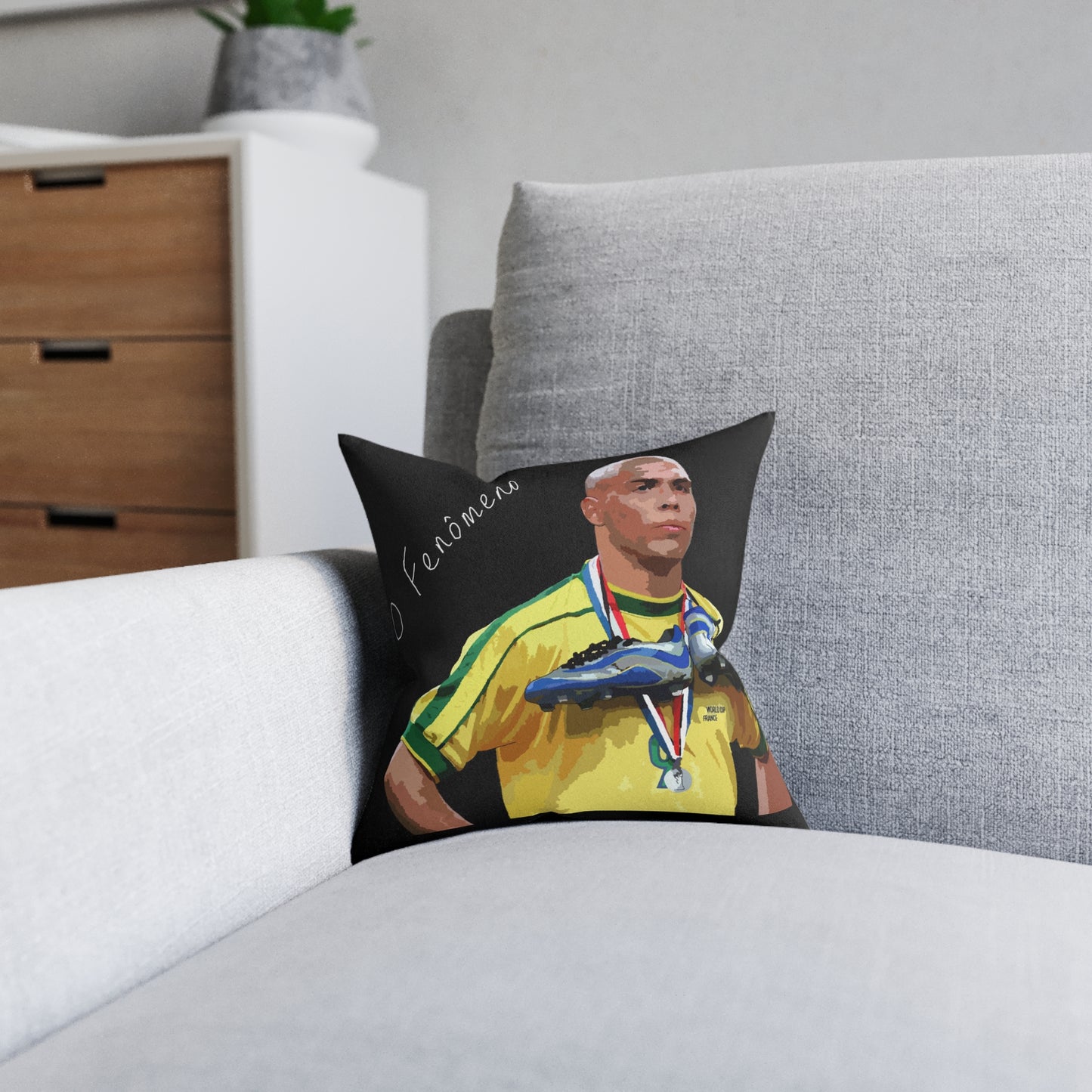 R9 Cushion